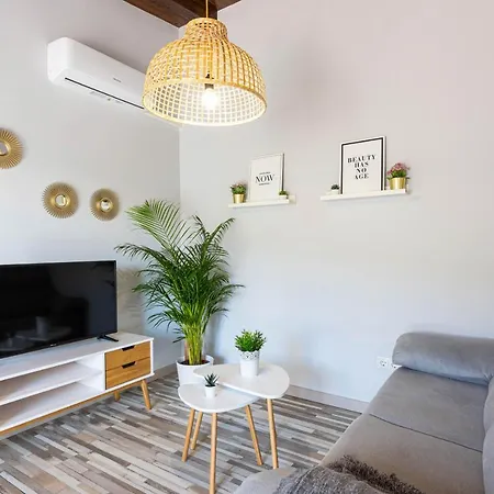 Villa Breeze *